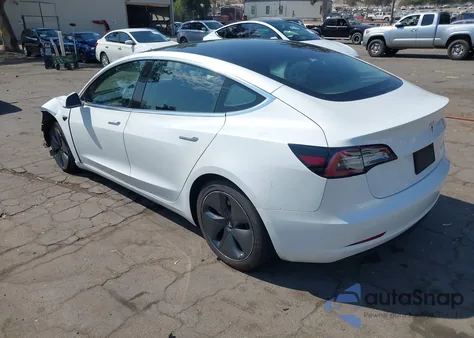 2020 Tesla Model 3 Long Range Dual Motor All-Wheel Drive z USA, uszkodzony, nr VIN 5YJ3E1EB4LF665861